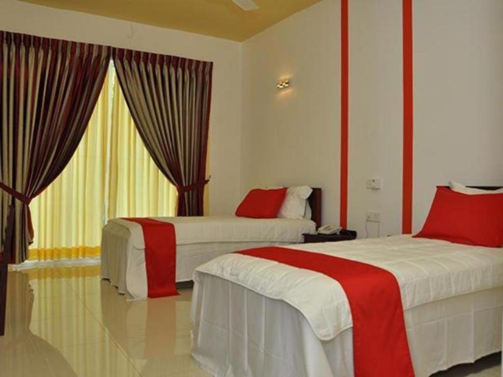 Rainbow Lagoon Resort Negombo Dış mekan fotoğraf